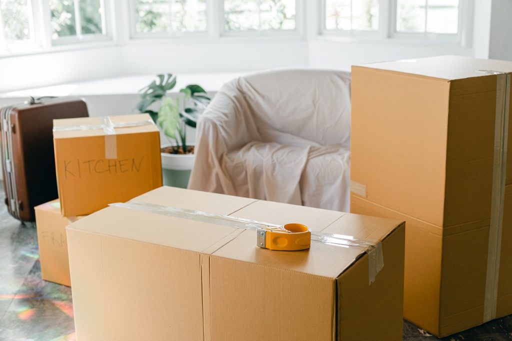 moving-furniture-citiesmovers